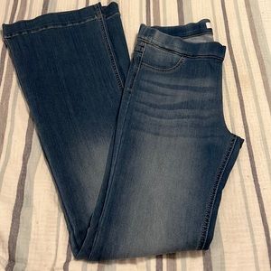 Cello flare jean size m